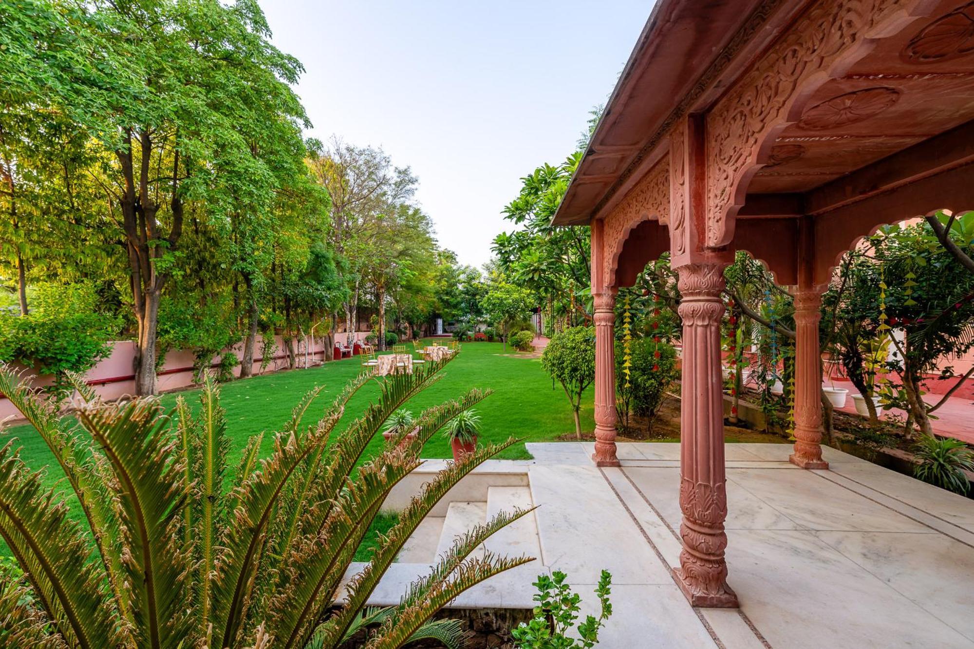 Nine Palms Resort Džajpur Exteriér fotografie